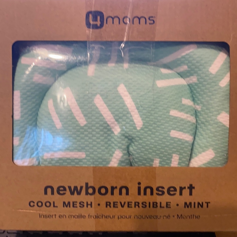 4 moms newborn insert cool mesh Reversible mint color new in box